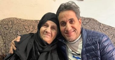 تشييع جثمان والدة الفنان أحمد شيبة ظهر اليوم بمقابر "أم كبيبة" بالإسكندرية