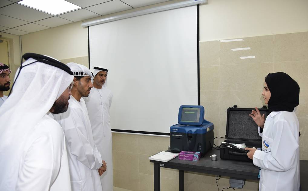 «جمارك دبي» تستعرض تطور أنظمة التفتيش أمام وفد «نواة» للطاقة
