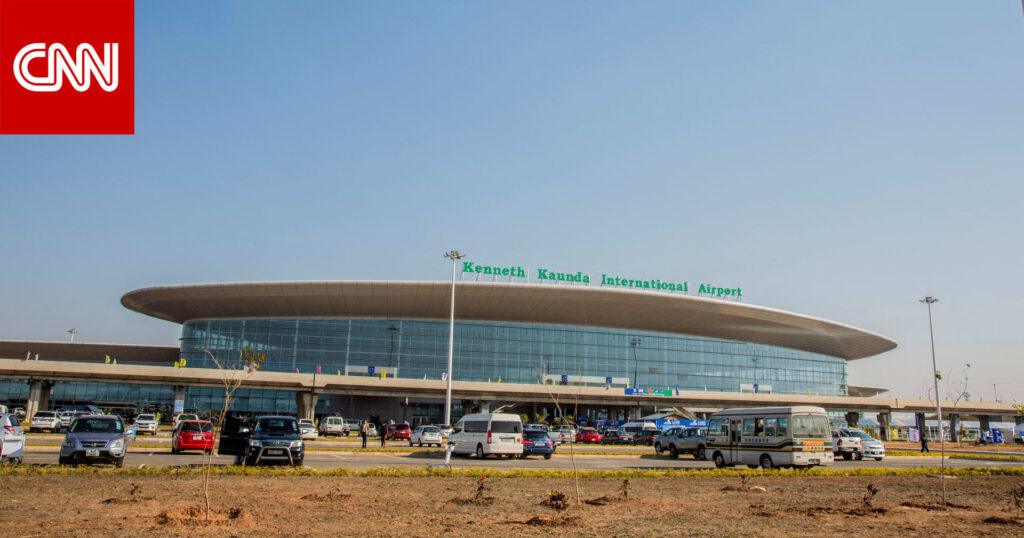 زامبيا تحتجز طائرة خاصة قادمة من مصر على متنها 5 ملايين دولار ومسدسات.. ما حقيقة سبائك الذهب؟