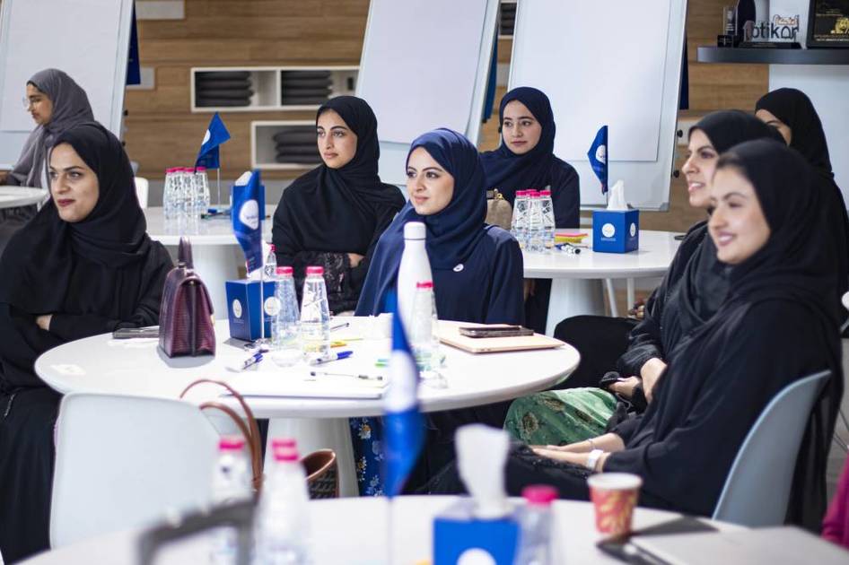 «شراع» يحتفي بالمبدعين ويطلق حملة «السفراء الشباب»