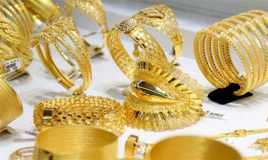 عيار 21 يهبط لـ 1800 جنيها الأيام المقبلة بسبب الشهادات الدولارية.. التموين تكشف مستقبل أسعار الذهب