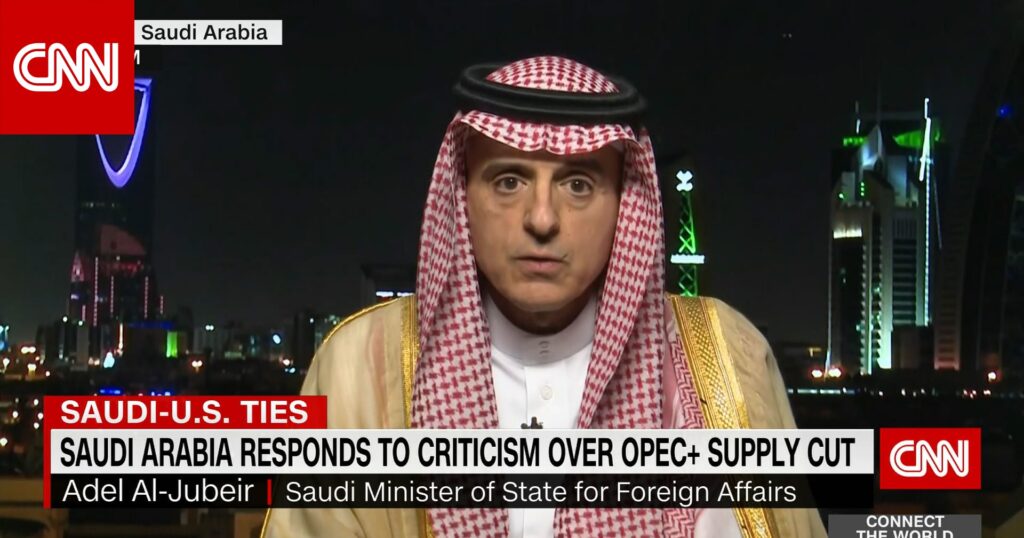 فيديو تحليل لغة جسد وأسلوب عادل الجبير بإجابة حول روسيا خلال مقابلة سابقة مع CNN يثير تفاعلا