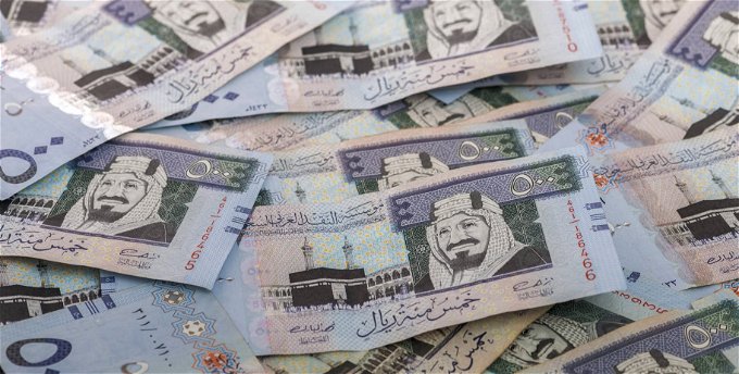 لن تتخيل وصل لكام النهاردة .. سعر الريال السعودي اليوم في السوق السوداء
