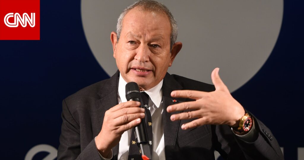 "مُزين بالزبالة المُلقاة في أكوام".. نجيب ساويرس يعلق على انتشار القمامة على طريق مطار مطروح وسط تفاعل