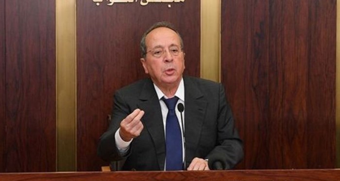 يا صور::
جميل السيد: الجنون لا ينفع أحد